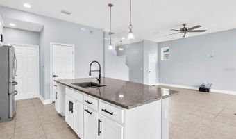 6909 OLD BENTON Dr, Apollo Beach, FL 33572