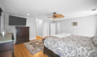 2 Scenic Ridge Ct, Coventry, RI 02816