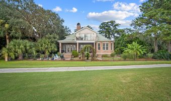 3 Butterfield Ln, Beaufort, SC 29907