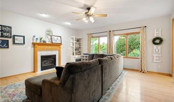 2703 10th Ave SW, Austin, MN 55912