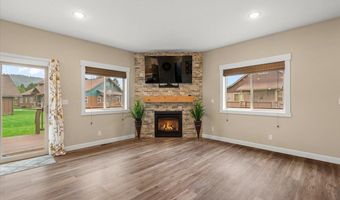 26 Ironwood Dr, Blanchard, ID 83804