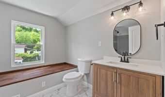 1241-41 R McComas Ave, Barboursville, WV 25504
