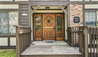 8 Carlisle Ct 8, Brookfield, CT 06804