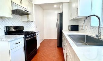 227 E 111th St, Los Angeles, CA 90061