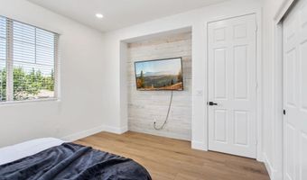 3749 Arapaho Pl, Carlsbad, CA 92010