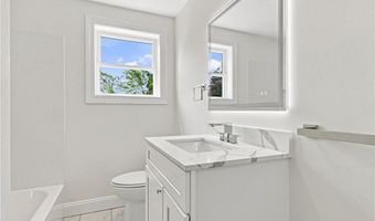 38 Winsor St, Cumberland, RI 02864