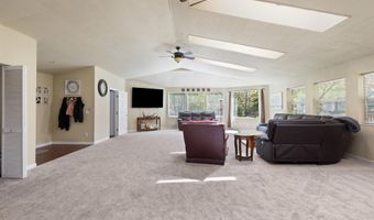 1293 Starveout Creek Rd, Azalea, OR 97410