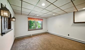 30 Lakeshore Dr, Alloway, NJ 07422