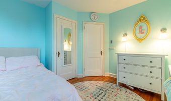 369 E GORGAS Ln, Philadelphia, PA 19119