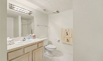 959 Grand View Ln, Aurora, OH 44202