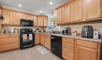 2215 Popps Ferry Rd, Biloxi, MS 39532