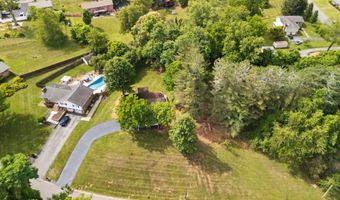 121 NE Hill Dr, Abingdon, VA 24210