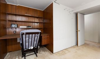 1534 Barrington Pl, Ann Arbor, MI 48103
