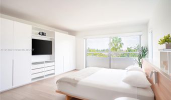 10250 Collins Ave PH1, Bal Harbour, FL 33154