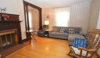 744 Hammond St, Bangor, ME 04401