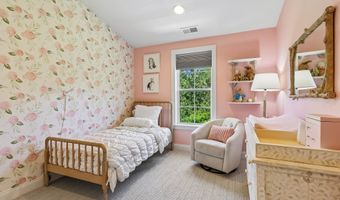 21 Brentwood Cir 21, Danbury, CT 06810