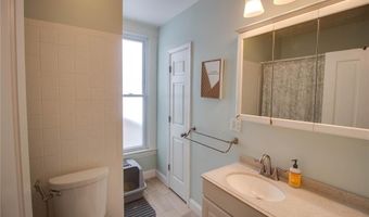 506 E 5th St, Alton, IL 62002