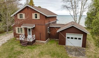 150 CLAR LIN Rd, Algoma, WI 54201