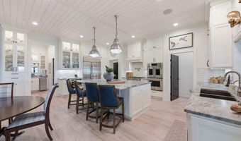 685 Raymond Rd, Arapahoe, NC 28510
