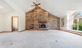 4180 W EARTHROCK Rd, Appleton, WI 54913