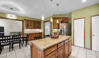 224 Sleepy Hollow Dr, Amherst, OH 44001