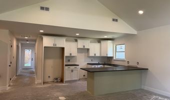 805 Pearl St, Benton, AR 72015