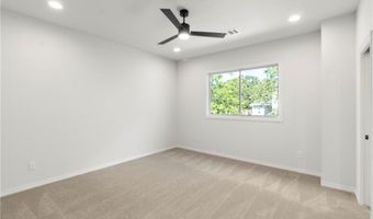 1104 Berkeley St, College Station, TX 77840