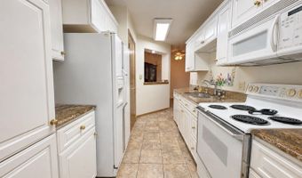 225 Emerald Meadows Dr, Arnolds Park, IA 51331