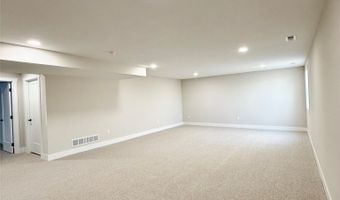 1946 Tuscany Dr SE, Altoona, IA 50009