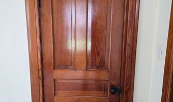 1105 13th St, Auburn, NE 68305