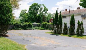 165 Sowams Rd, Barrington, RI 02806
