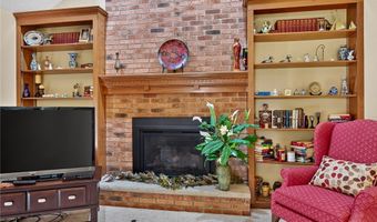 231 Londonderry Ln, Amherst, NY 14068