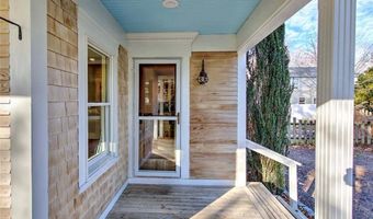 18 Orchard Ave, Barrington, RI 02806