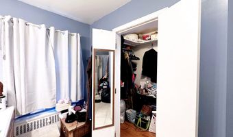 29 Hooker Rd, Bridgeport, CT 06610