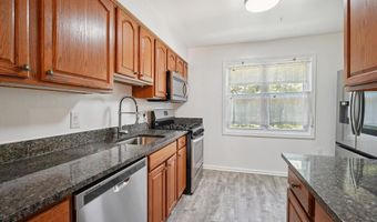 838 COLLEGE Pkwy 11-838, Rockville, MD 20850