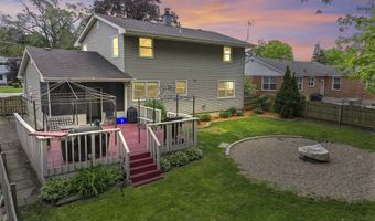 912 David St, Antioch, IL 60002