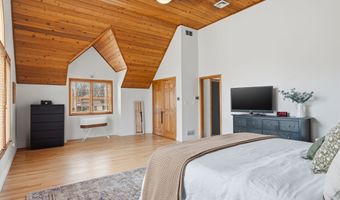28 E Ridge Ct, Cheshire, CT 06410