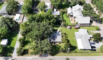 350 State St, Bay St. Louis, MS 39520