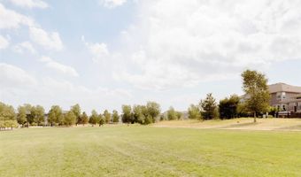 6885 S Robertsdale Way, Aurora, CO 80016