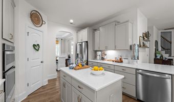 500 Legacy Lakes Way, Aberdeen, NC 28315