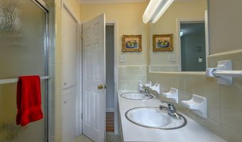 1901 Douglas Dr, Bainbridge, GA 39819