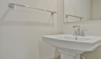 7811 SUTTER Ln, Annandale, VA 22003