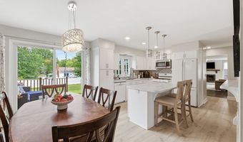 1031 Thomas Dr, Ashland, OH 44805