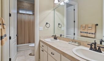 166 Woodlands Glen Cir, Brandon, MS 39047