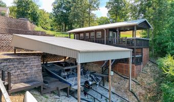390 Branch Loop Rd, Big Sandy, TN 38221