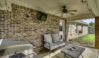 128 W Pinebrook Dr, Brandon, MS 39047