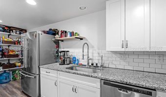 8 Billy Hill Rd, Beaufort, SC 29906