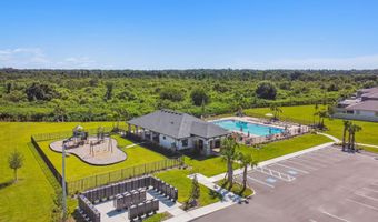 3189 Fall Harvest Dr, Zephyrhills, FL 33540