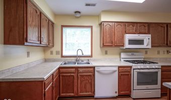 2133 Heather Rd, Anderson, IN 46012