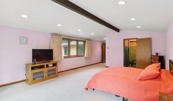 2110 Ashmore Dr, Ames, IA 50014